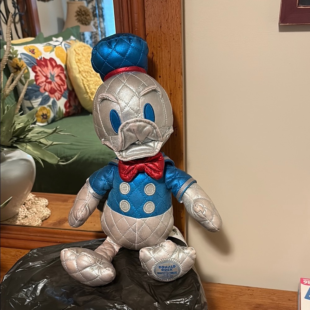 SPECIAL EDITION DONALD DUCK 85 YEARS